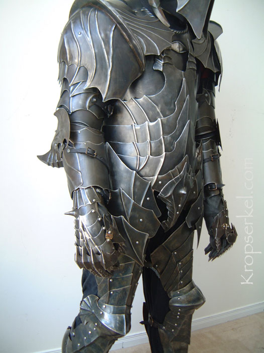 Kropserkel: Conceptual Nazgûl Armour Page